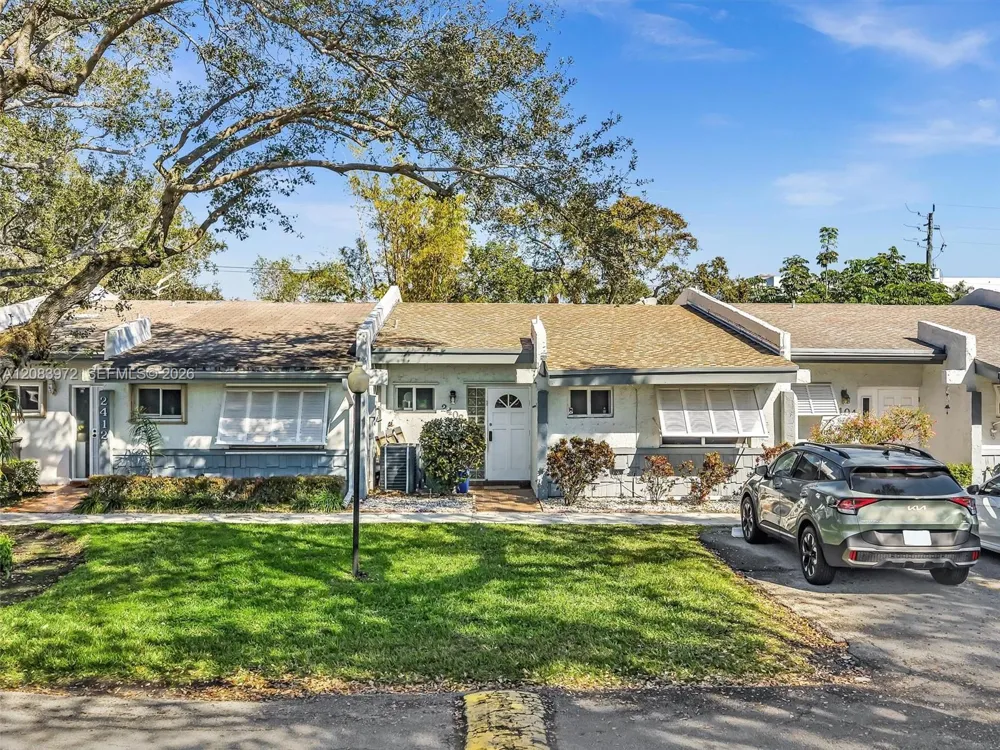 2408 35th Ave Hollywood, FL 33021