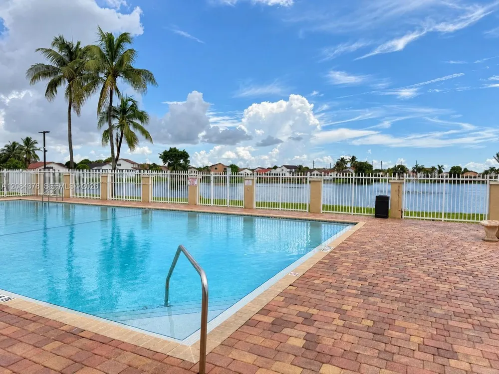 5260 NW 184th Ln Miami Gardens, FL 33055