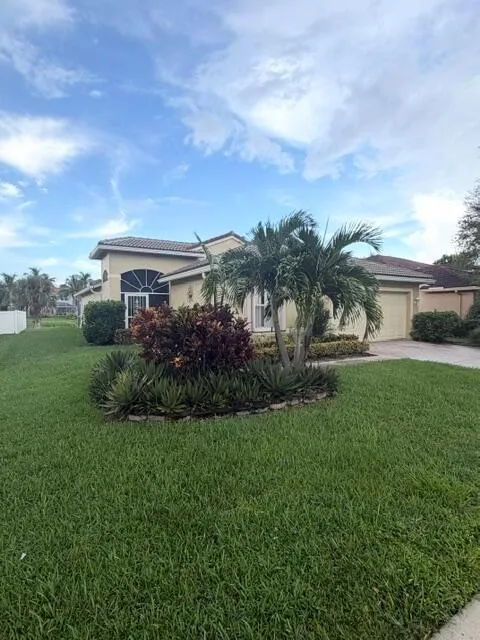 5374 OAKMONT VILLAGE CIRCLE Lake Worth, FL 33463