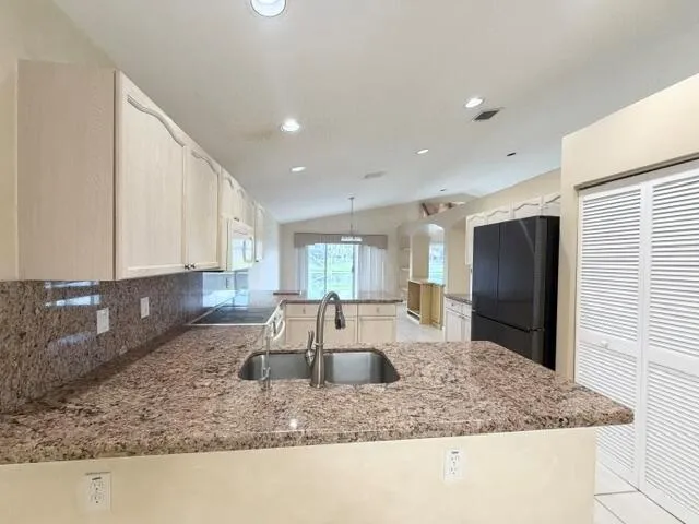 5374 OAKMONT VILLAGE CIRCLE Lake Worth, FL 33463