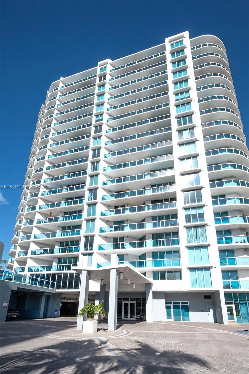 1881 79th St Cswy #1901 North Bay Village, FL 33141
