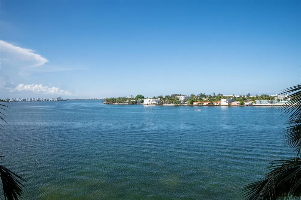 1881 79th St Cswy #1901 North Bay Village, FL 33141