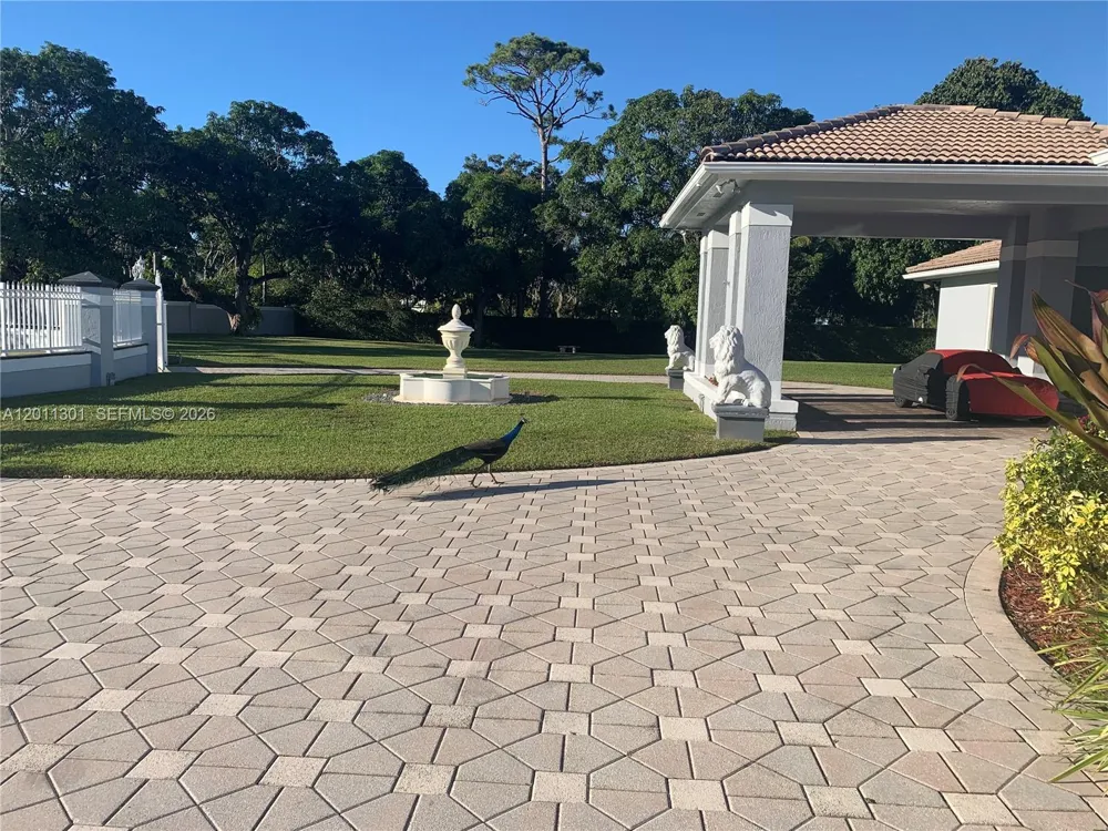 7625 SW 75th Ave #0 Miami, FL 33143