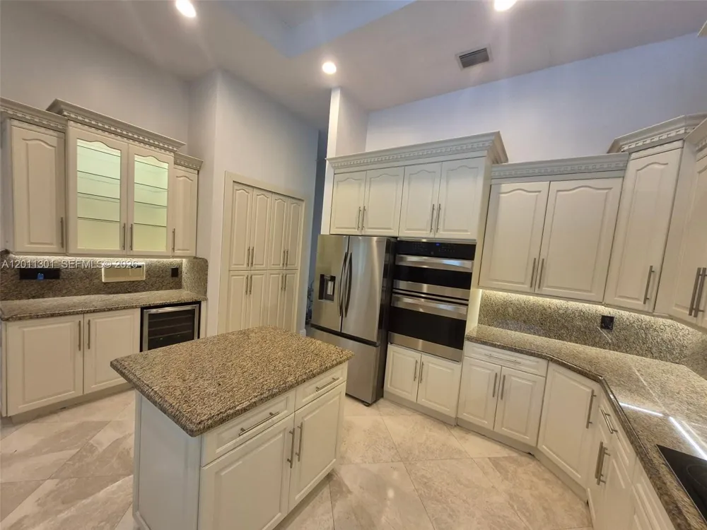 7625 SW 75th Ave #0 Miami, FL 33143