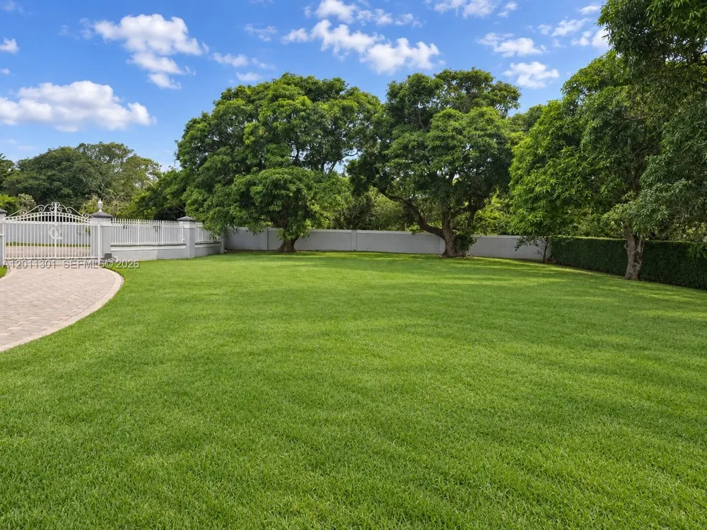 7625 SW 75th Ave #0 Miami, FL 33143