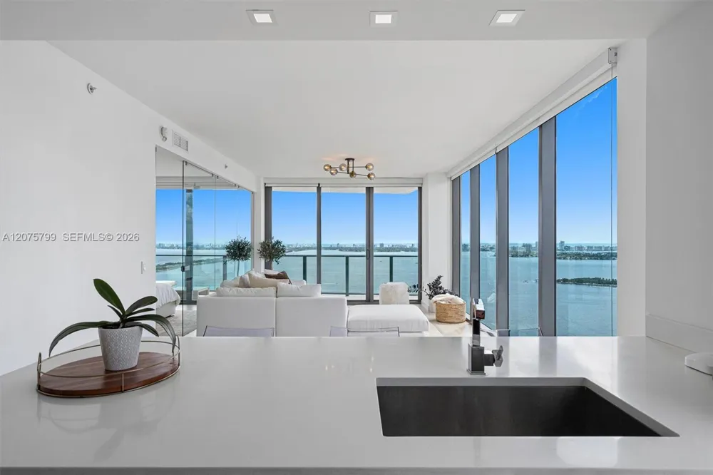 460 NE 28th St #3508 Miami, FL 33137