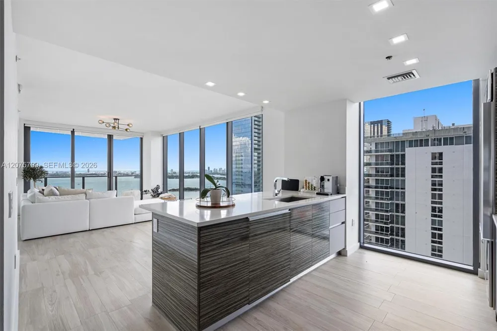 460 NE 28th St #3508 Miami, FL 33137