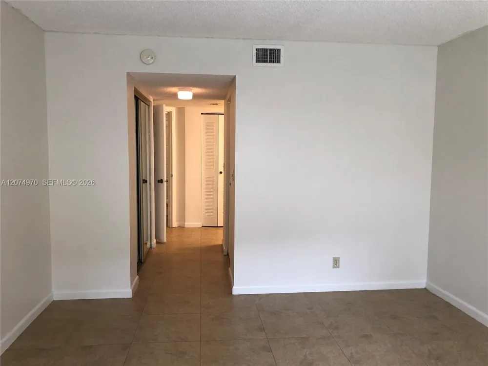 9855 Westview Dr #715 Coral Springs, FL 33076