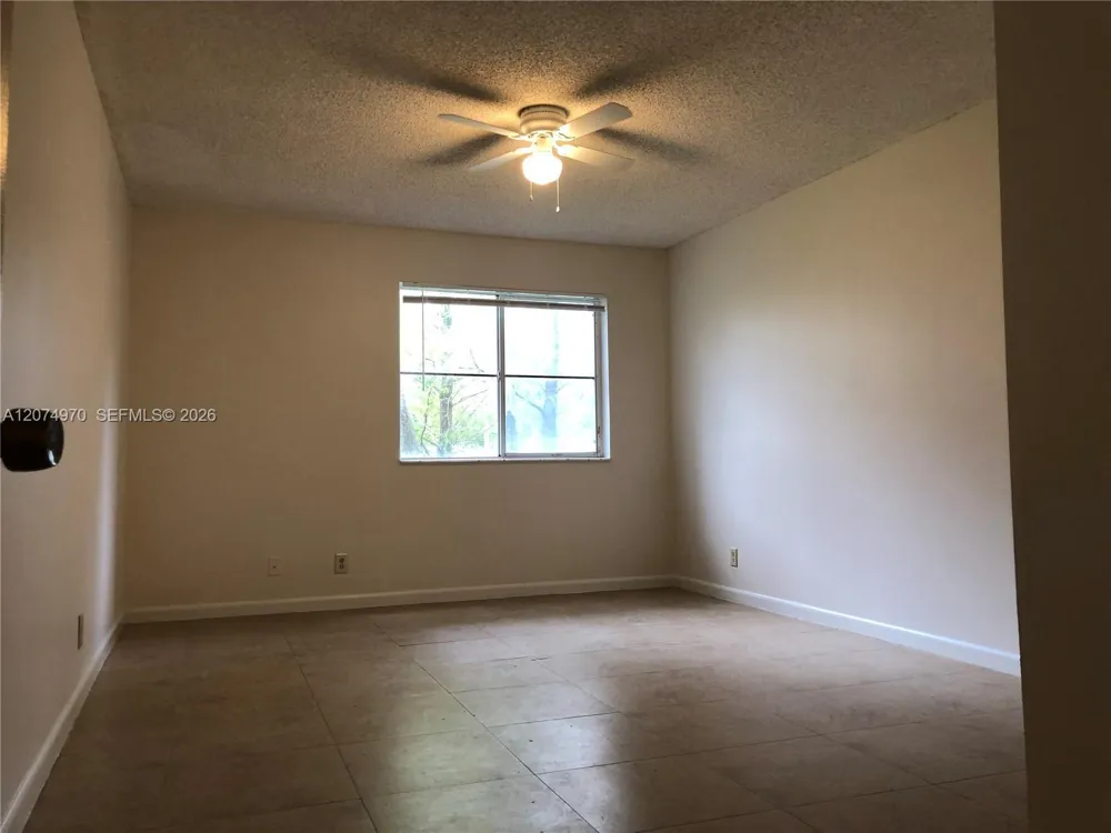 9855 Westview Dr #715 Coral Springs, FL 33076