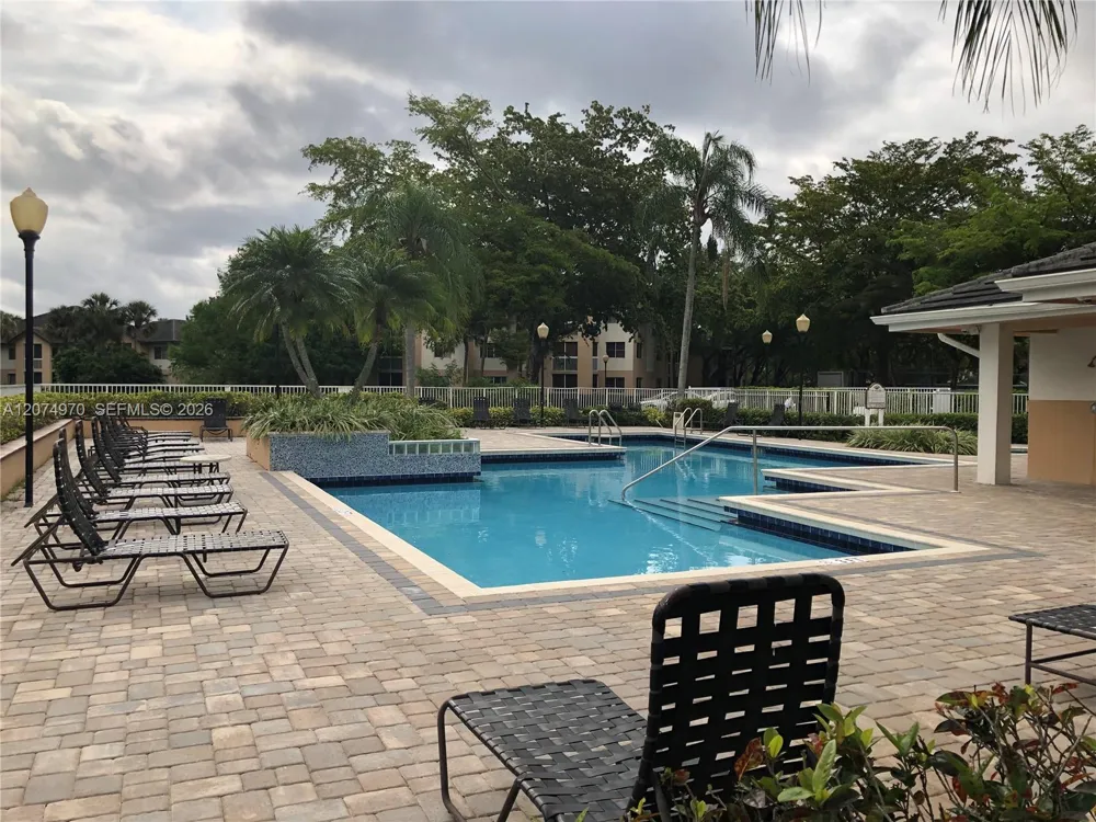 9855 Westview Dr #715 Coral Springs, FL 33076