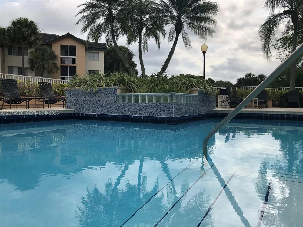9855 Westview Dr #715 Coral Springs, FL 33076