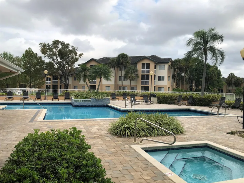 9855 Westview Dr #715 Coral Springs, FL 33076
