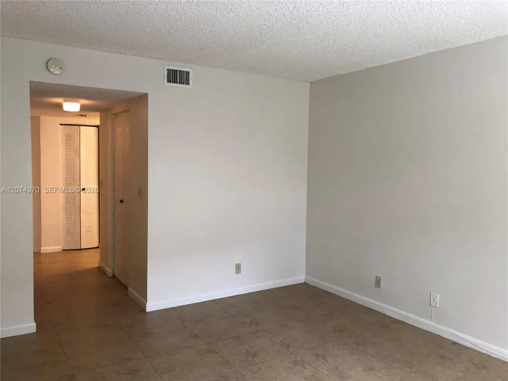9855 Westview Dr #715 Coral Springs, FL 33076