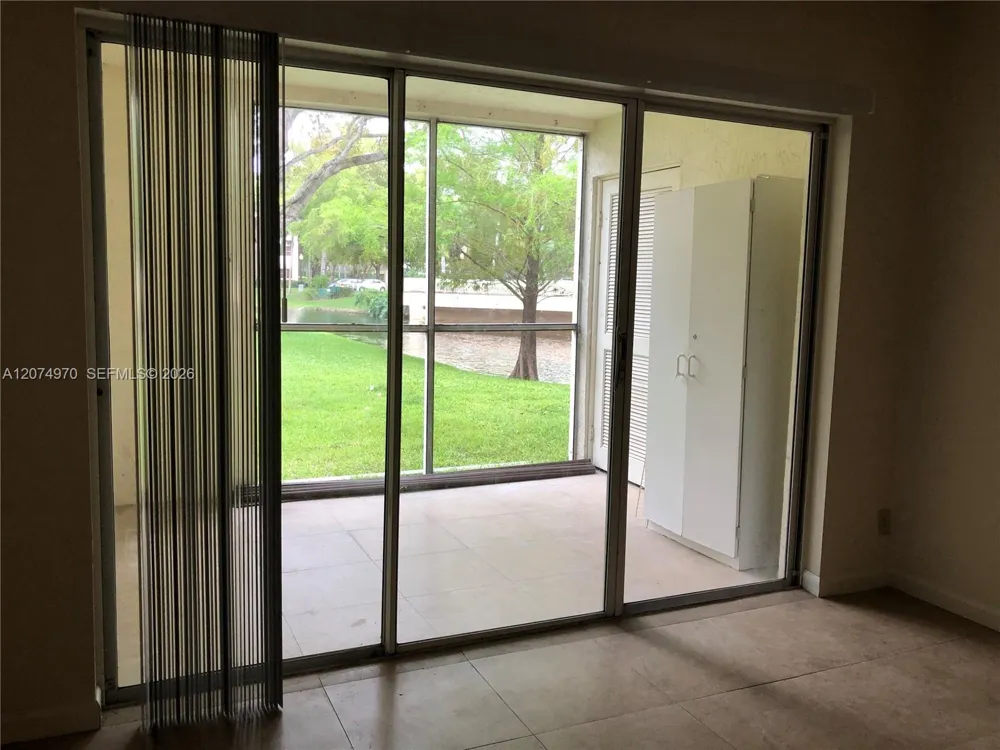 9855 Westview Dr #715 Coral Springs, FL 33076