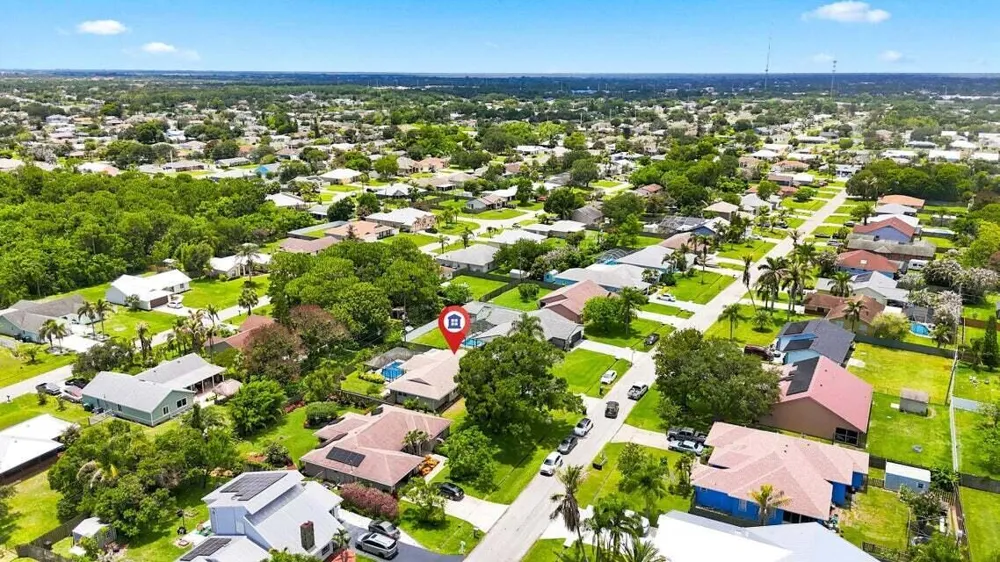 2526 SE VICTORY AVENUE Port St. Lucie, FL 34952