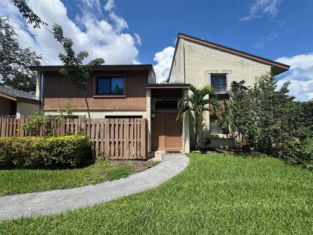11467 SW 109th Rd #7B Miami, FL 33176