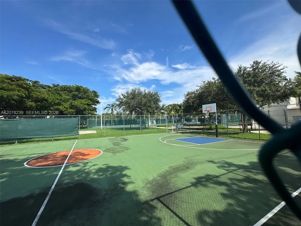 11467 SW 109th Rd #7B Miami, FL 33176