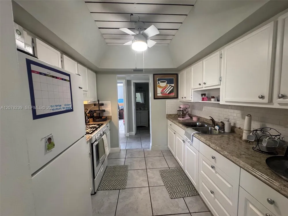 11467 SW 109th Rd #7B Miami, FL 33176
