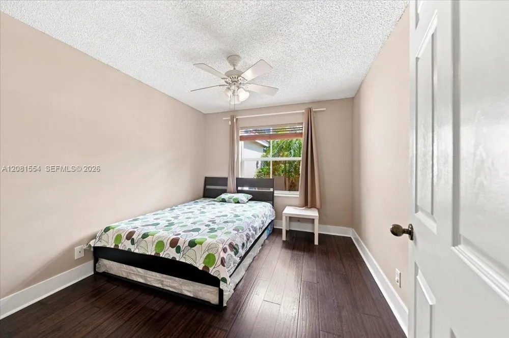 1619 Orion Ln Weston, FL 33327