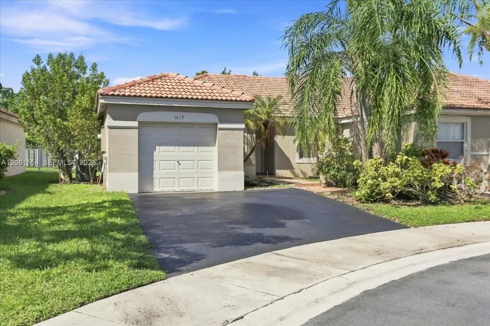 1619 Orion Ln Weston, FL 33327