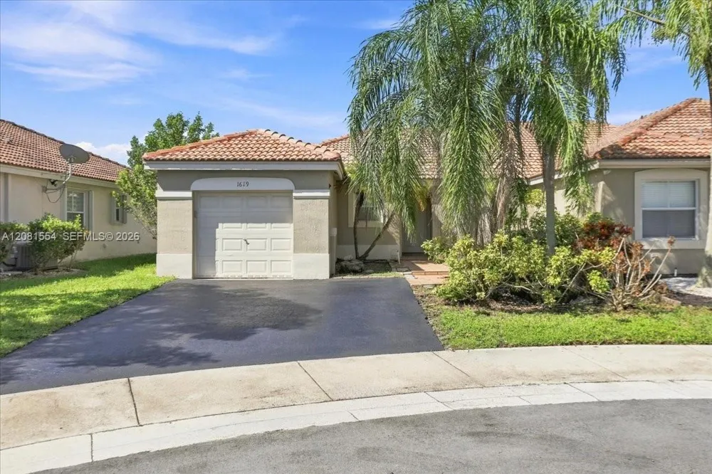1619 Orion Ln Weston, FL 33327