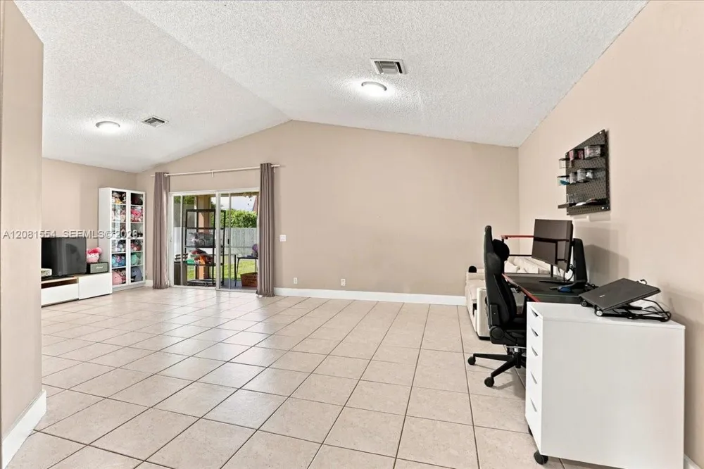 1619 Orion Ln Weston, FL 33327