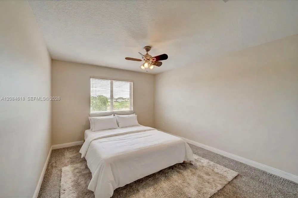 1580 SW 164th Ave Pembroke Pines, FL 33027