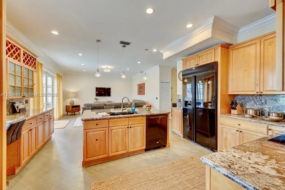 1580 SW 164th Ave Pembroke Pines, FL 33027