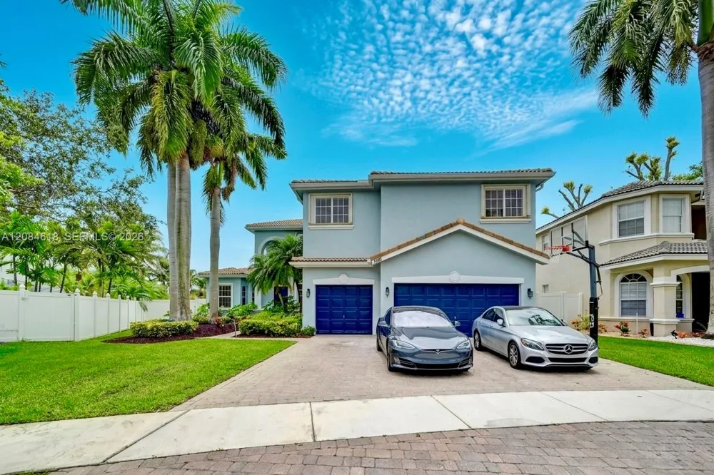 1580 SW 164th Ave Pembroke Pines, FL 33027
