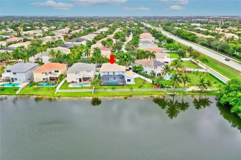 1580 SW 164th Ave Pembroke Pines, FL 33027