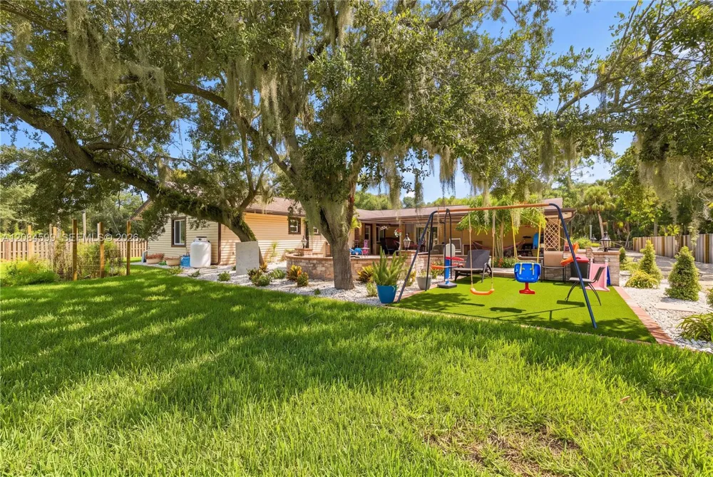 1575 HARLOCK RD Melbourne, FL 32934