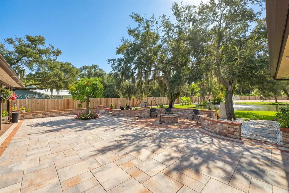 1575 HARLOCK RD Melbourne, FL 32934