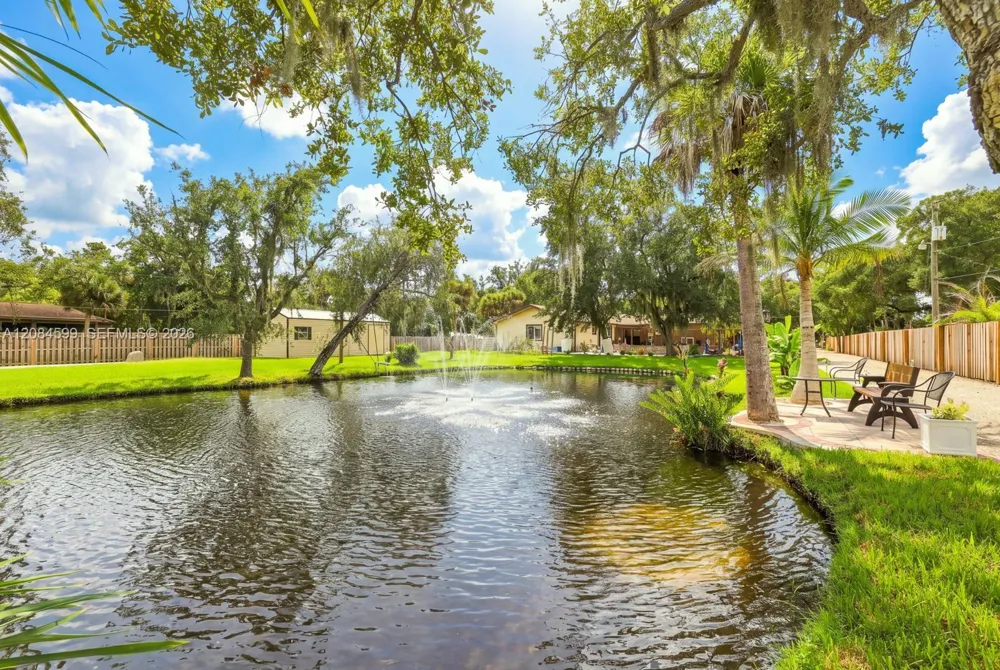 1575 HARLOCK RD Melbourne, FL 32934