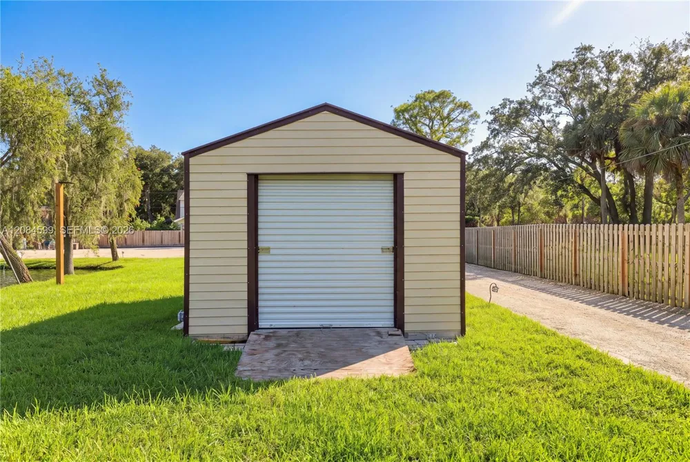 1575 HARLOCK RD Melbourne, FL 32934