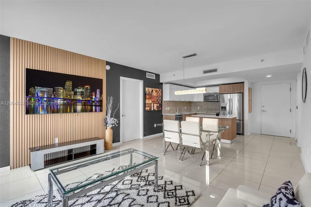 5252 NW 85th Ave #1709 Doral, FL 33166