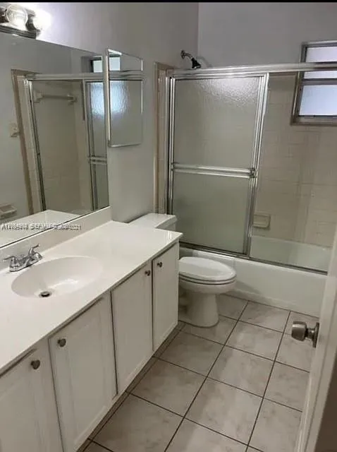 5219 SW 43rd Ter #2 Dania Beach, FL 33314