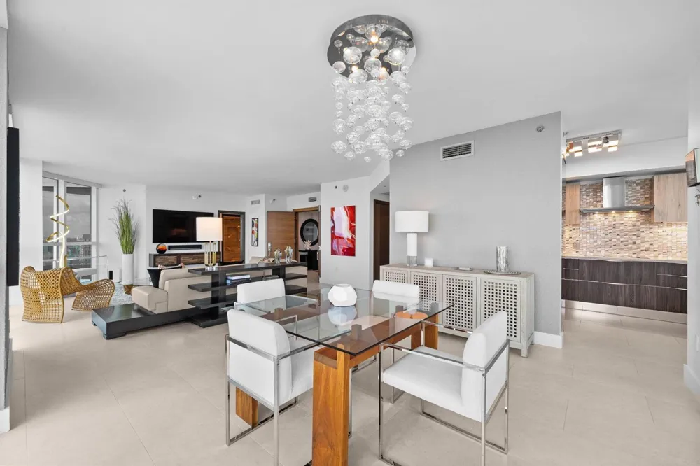 101 S Fort Lauderdale Beach Boulevard #1806 Fort Lauderdale, FL 33316