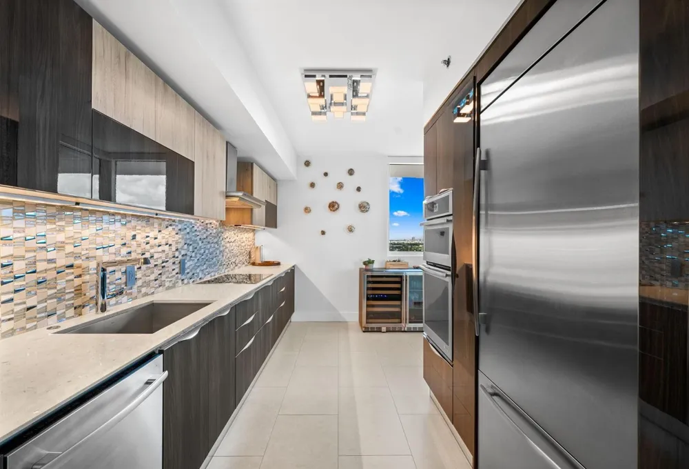 101 S Fort Lauderdale Beach Boulevard #1806 Fort Lauderdale, FL 33316