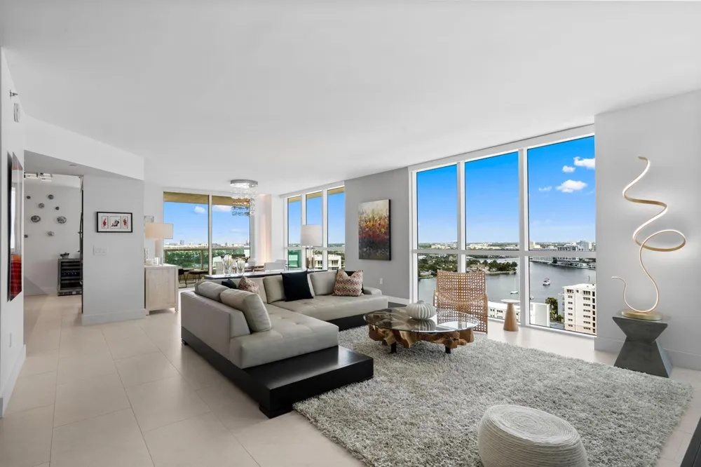 101 S Fort Lauderdale Beach Boulevard #1806 Fort Lauderdale, FL 33316