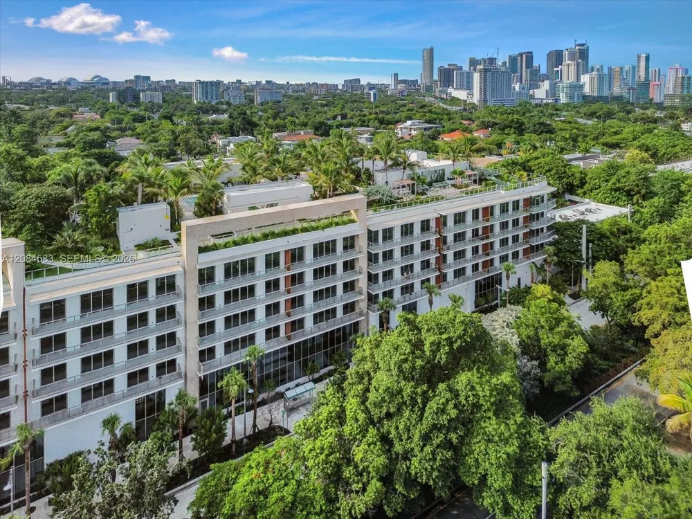 2200 Brickell Avenue #402 Miami, FL 33129