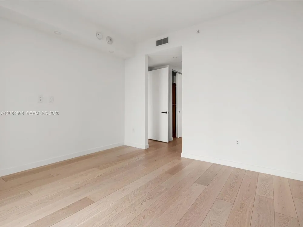 2200 Brickell Avenue #402 Miami, FL 33129