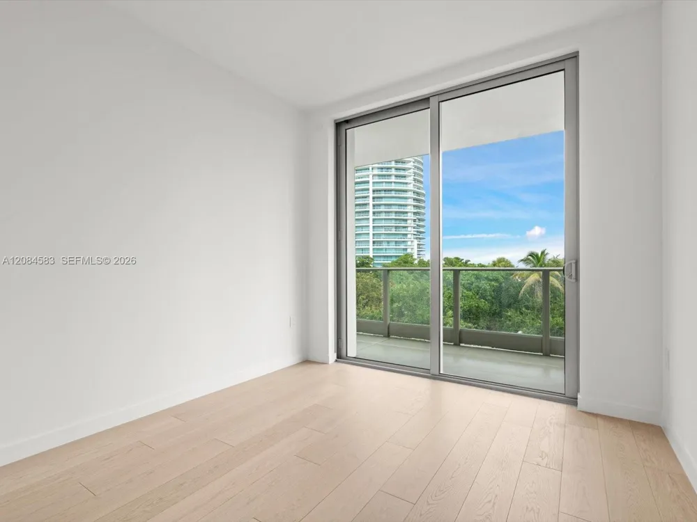 2200 Brickell Avenue #402 Miami, FL 33129