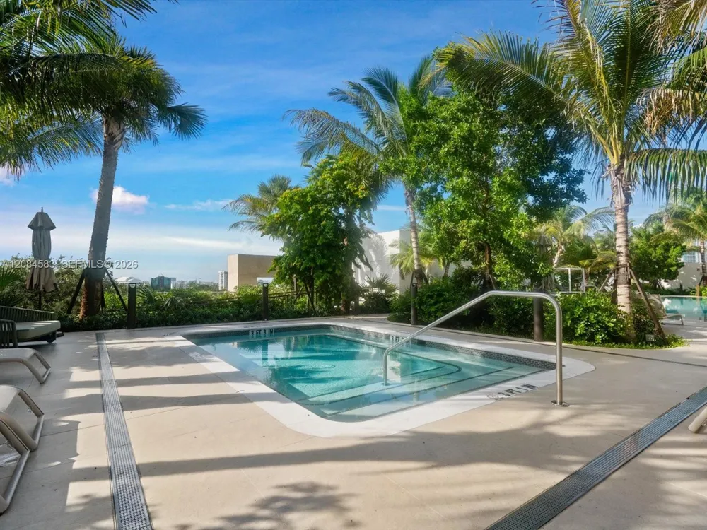 2200 Brickell Avenue #402 Miami, FL 33129