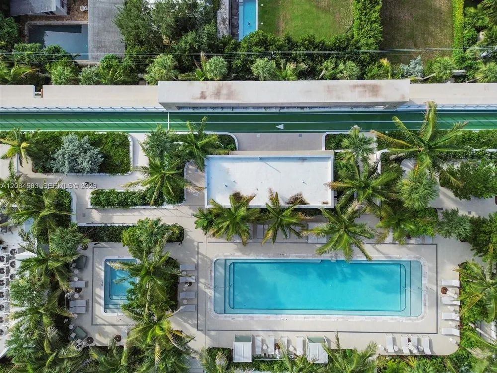 2200 Brickell Avenue #402 Miami, FL 33129