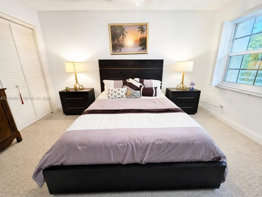 3980 Oaks Clubhouse Dr #409 Pompano Beach, FL 33069