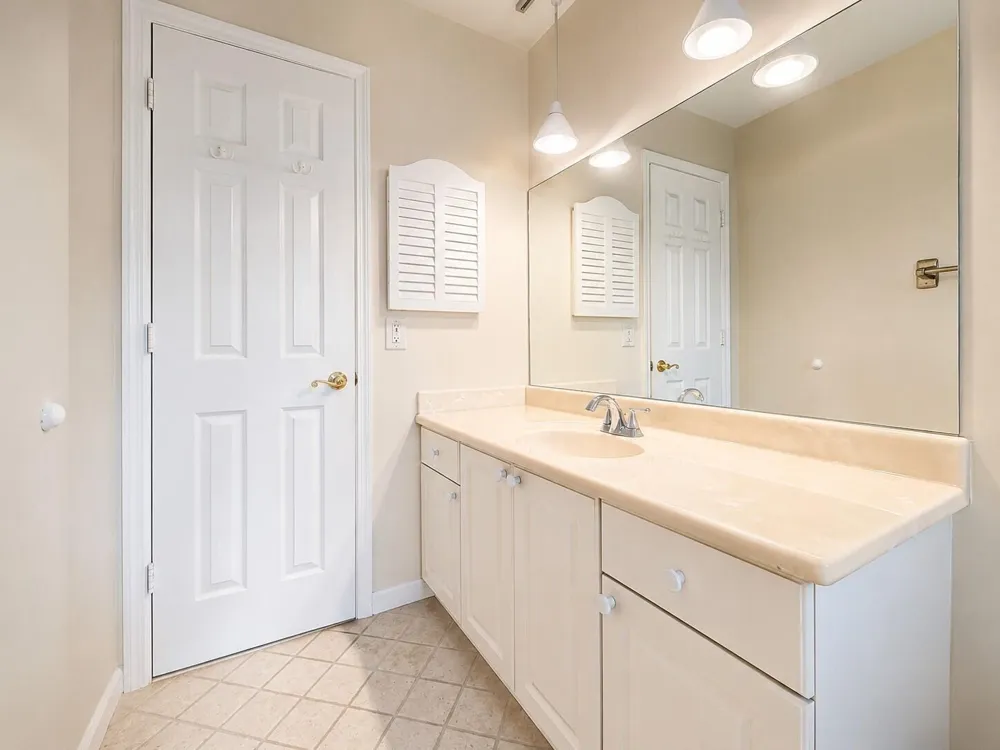 1365 29TH AVENUE Vero Beach, FL 32960