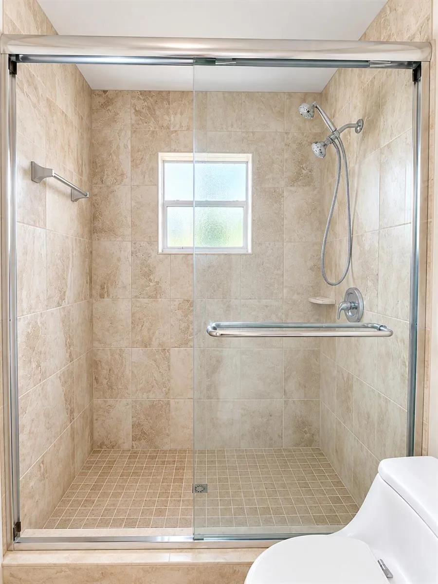 1365 29TH AVENUE Vero Beach, FL 32960