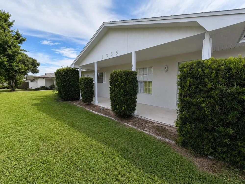 1365 29TH AVENUE Vero Beach, FL 32960