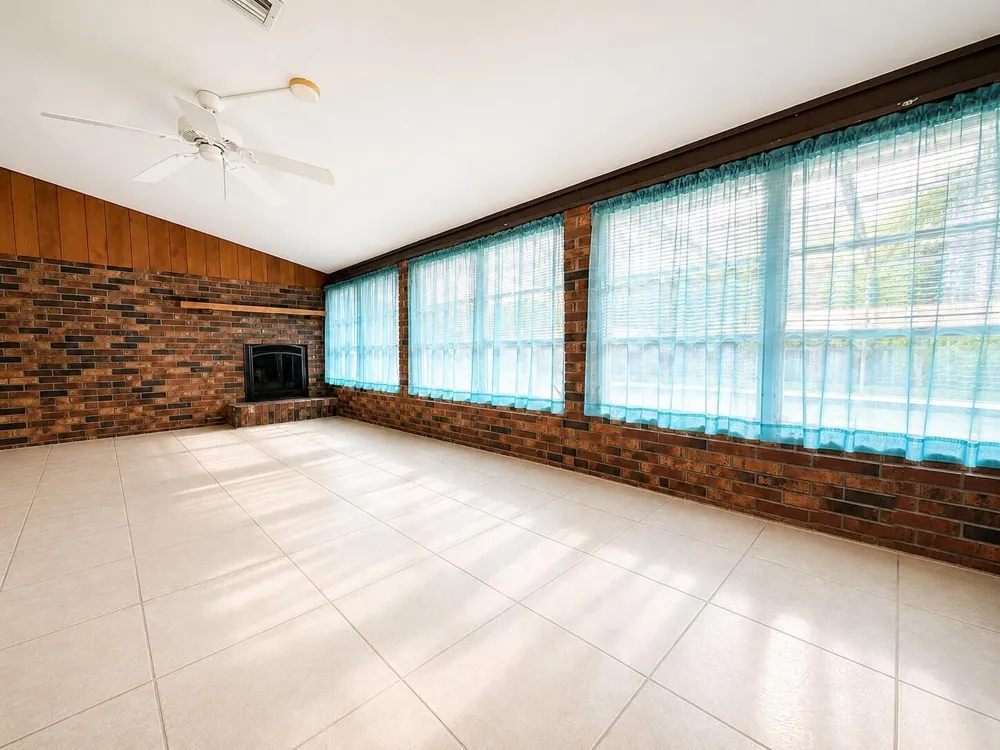 1365 29TH AVENUE Vero Beach, FL 32960