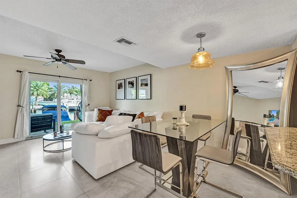 2571 NE 15TH STREET Pompano Beach, FL 33062